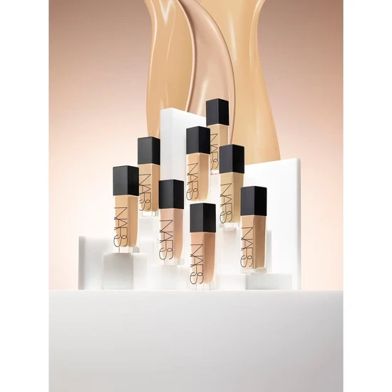 NARS Cosmetics Natural Radiant Longwear Foundation Full-Size: Stromboli