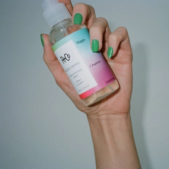 R+Co Mood Swing Straightening Spray 119ml