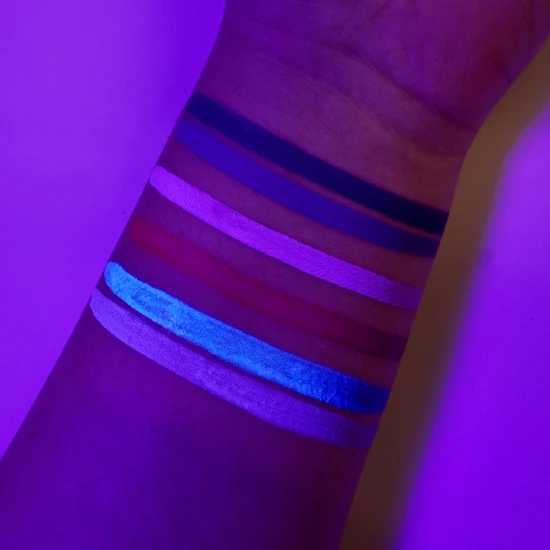 Glisten Cosmetics Purple 4 Pan Palette Eyeliner