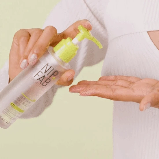 NIP+FAB Teen Skin Fix Pore Blaster Day Wash 145ml