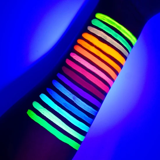 Glisten Cosmetics UV Rainbow 15 Pan Palette