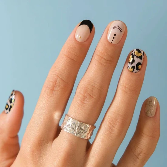 MoYou London Gel Nail Strips UNIVERSENAILS18 02