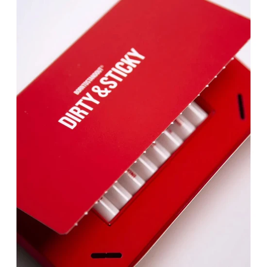 BornToStandOut DIRTY & STICKY Fragrance Discovery Set 8 x 2ml