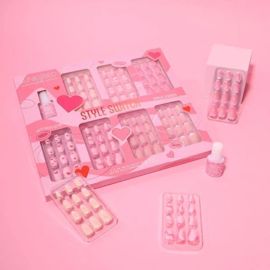 Sunkissed Multi False Nail Gift Set 7 x 24 Nails With Glue