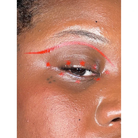 Glisten Cosmetics Red Spectra Pen Liquid Eyeliner