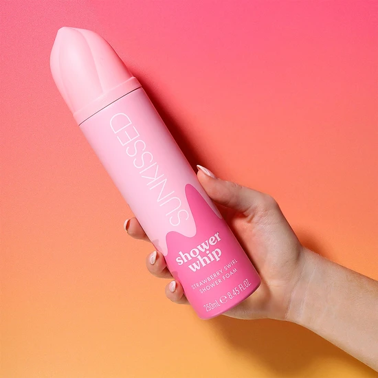 Sunkissed Shower Whip Strawberry Swirl Shower Foam 250ml