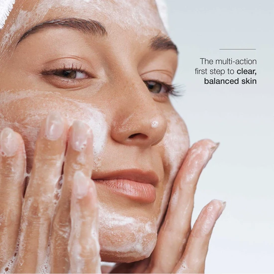 Skincode Essentials Oil Control Clarifying Wash 125ml