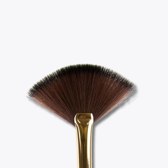 L.A. Girl PRO.Brushes 102 Fan Brush
