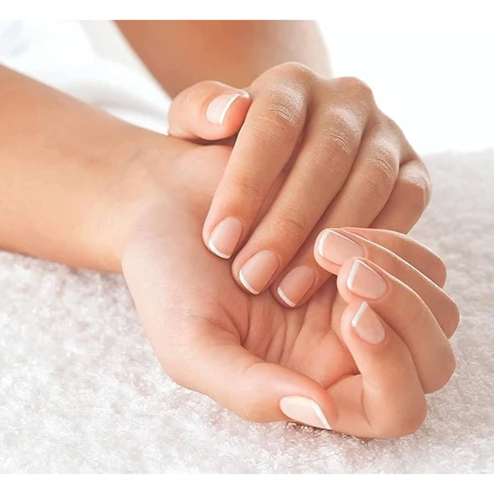 Cuccio Naturale Revitalising Roll-On Cuticle Oil Milk & Honey