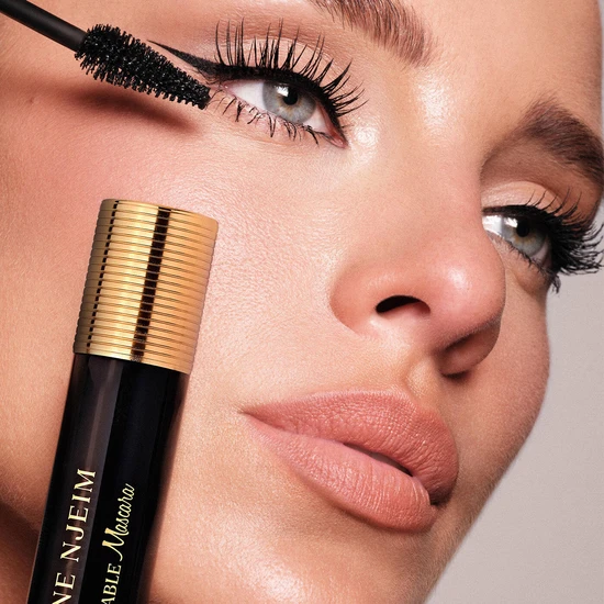 Nadine Njeim Unbreakable Mascara 001 Very Noir