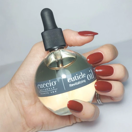 Cuccio Naturale Revitalising Cuticle Oil Vanilla & Berry