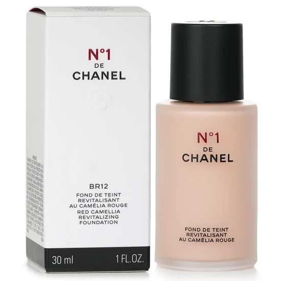 CHANEL No. 1 De Chanel Red Camellia Revitalising Foundation BR12