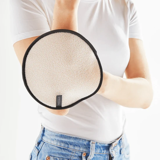 FACE HALO Body Exfoliate & Polish Body Mitt