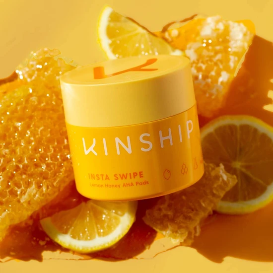 Kinship Insta Swipe Lemon Honey AHA Exfoliating Pads 45 Pads