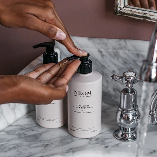 Neom Organics Real Luxury Body & Hand Wash 300ml