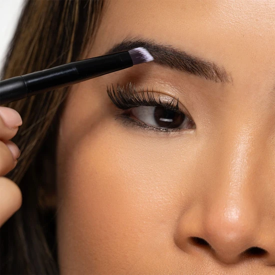 Brushworks No. 21 Precise Brow Brush