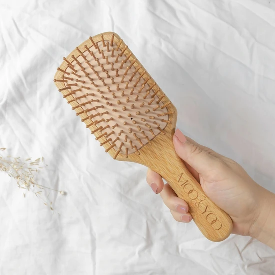 Moo & Yoo Bamboo Paddle Brush
