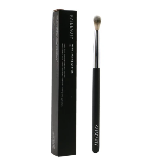 KAIBEAUTY Studio Diffusing Eye Brush -