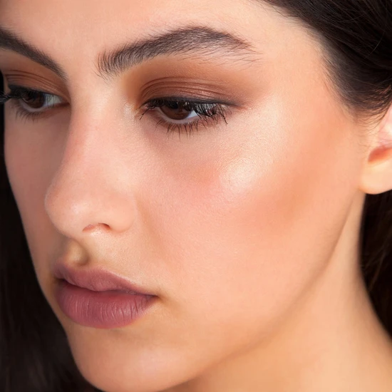 theBalm Bonnie-Lou Manizer Highlighter & Shadow