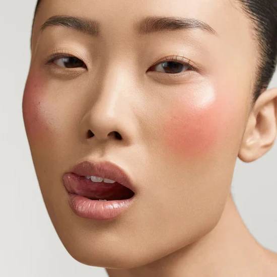 Pat McGrath Labs Divine Blush: Legendary Glow Colour Balm Peach Lotus