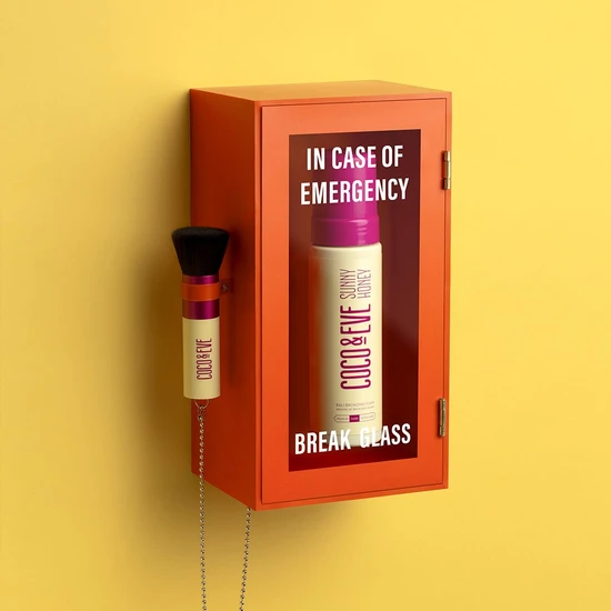 Coco & Eve Sunny Honey Deluxe Vegan Kabuki Brush