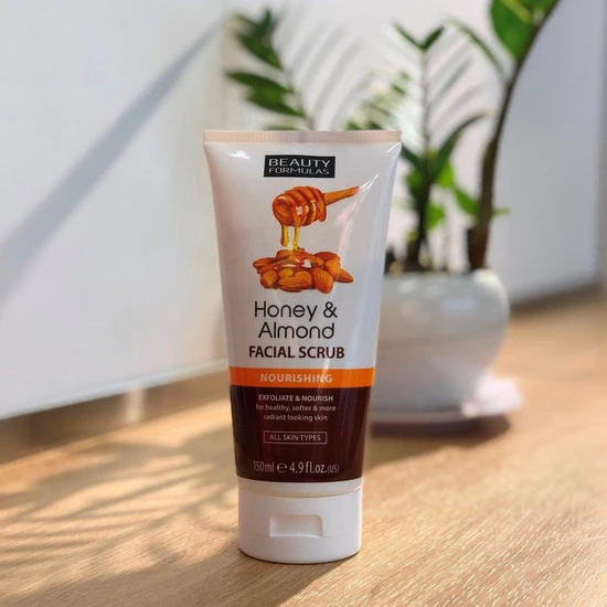 Beauty Formulas Honey & Almond Nourishing Facial Scrub 150ml