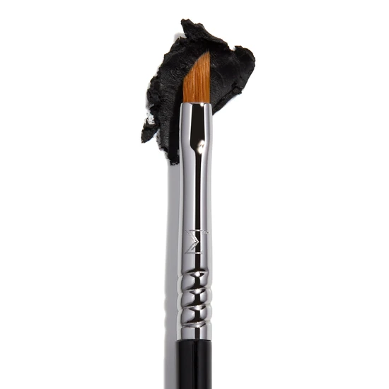 Sigma Beauty E06 Winged Liner Brush