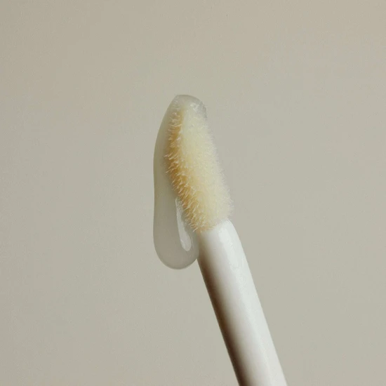 Avant Hyaluronic Acid Replenishing Lip Serum