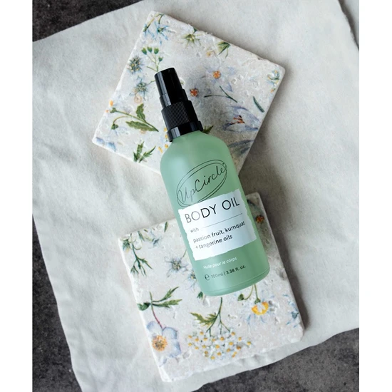 UpCircle Beauty Body Oil With Passion Fruit + Kumquat Oil 100ml