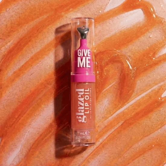 Give Me Glazed Lip Oil Cosmic