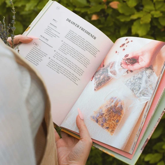 UpCircle Beauty UpCycled Beauty Book 142 pages