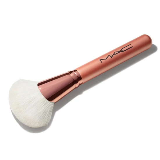 MAC Bronzer Fan Brush 143s