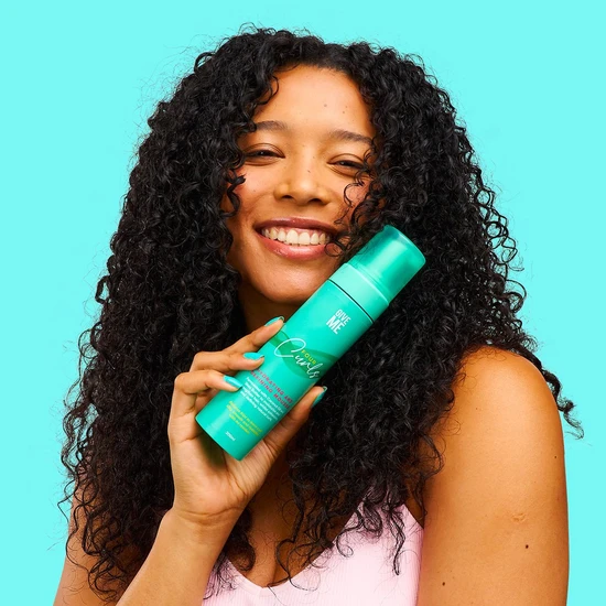 Give Me Four Curls Hydrating & Defining Mousse