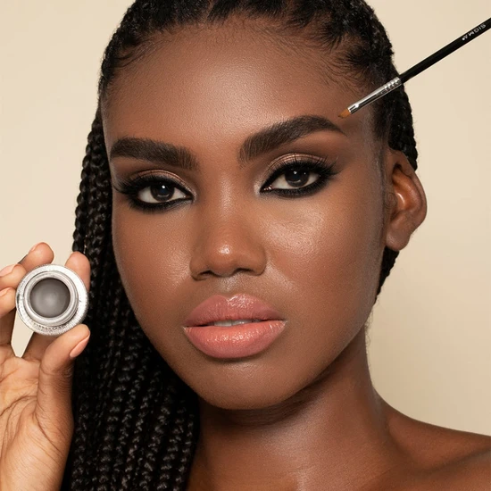 Sigma Beauty Define + Pose Brow Pomade Medium