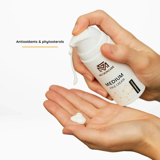 MG Skincare Medium Face Cream With Retinol, Vitamin C & Hyaluronic Acid 100ml